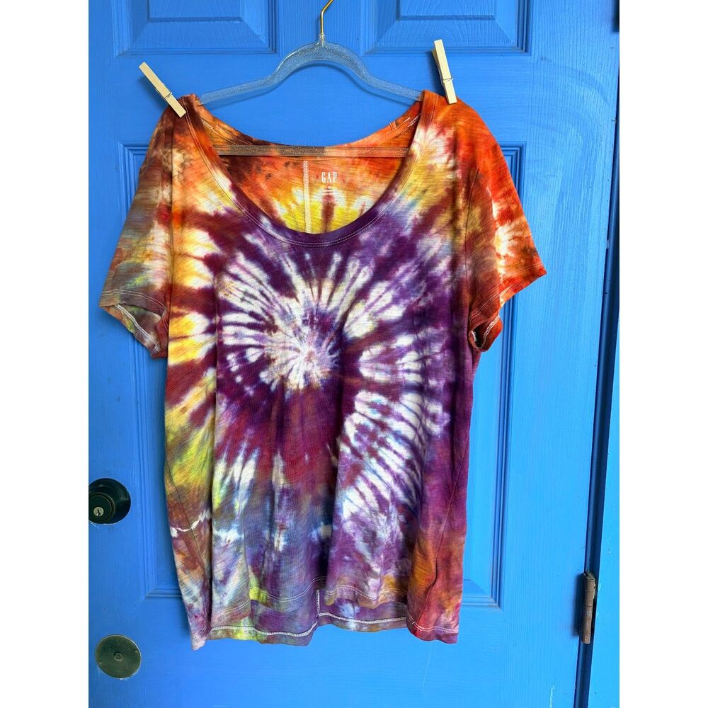 tie dye t-shirt women's XL scoop neck handmade
